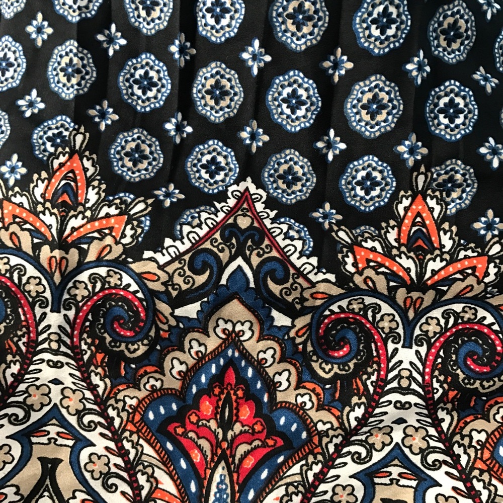 Pattern Dress - Picture 4 of 5
